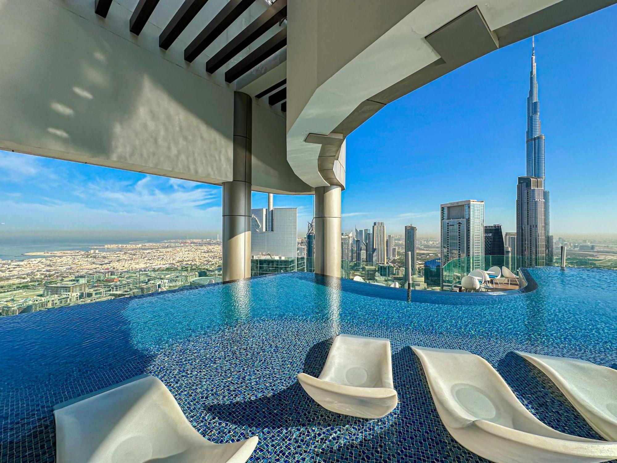 Appartement Burj Khalifa View Balcony With 64th Floor Infinity Pool In Paramount Midtown